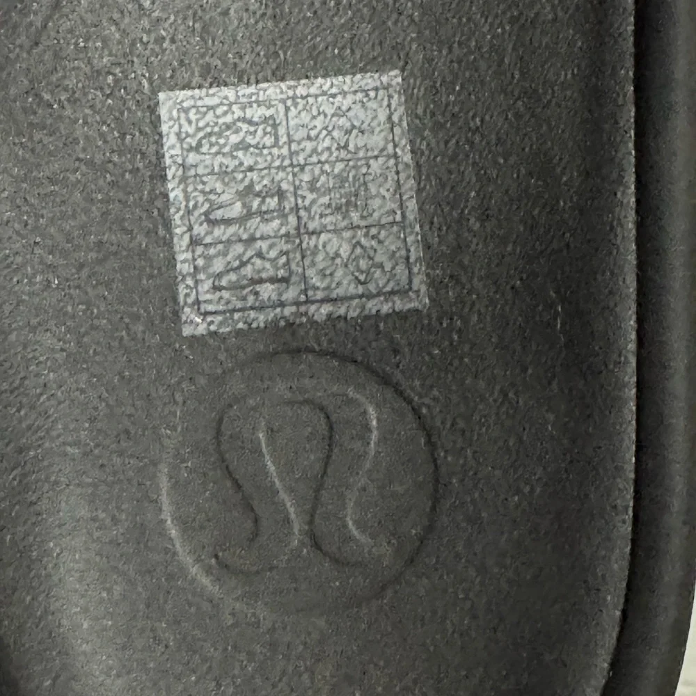 Lululemon Restfeel Slides - Picture 4 of 4